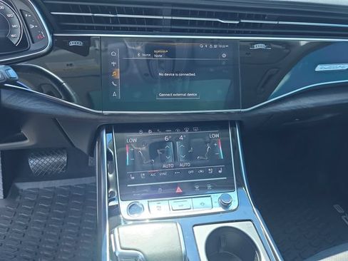 Used 2023 Audi Q8 Prestige AWD/4WD image 24