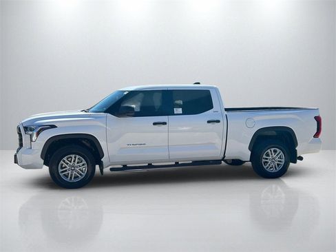 New 2026 Toyota Tundra SR5 image 8