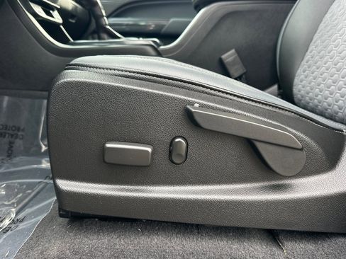 Used 2020 Chevrolet Colorado Z71 image 13