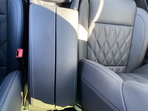 New 2026 Nissan Rogue Platinum w/ Platinum Premium Package image 17