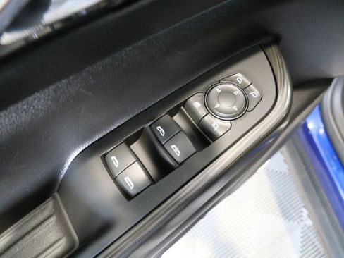 Used 2023 GMC Acadia SLT w/ Elevation Edition image 15