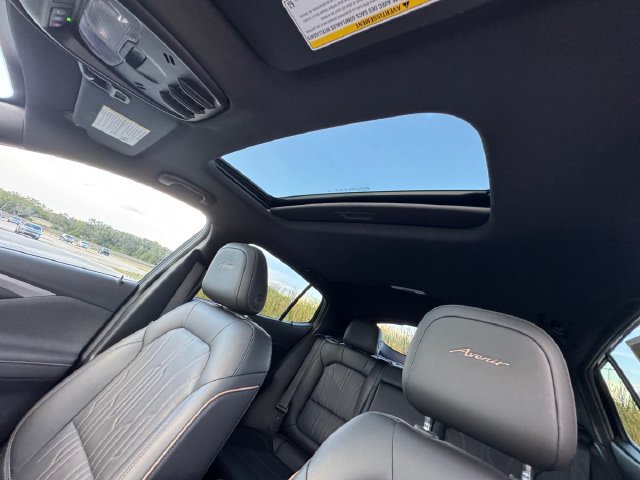 Used 2025 Buick Envista Preferred FWD image 27