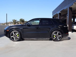 New 2026 Porsche Cayenne E-Hybrid video 2