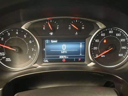 Used 2024 GMC Terrain SLE FWD image 29