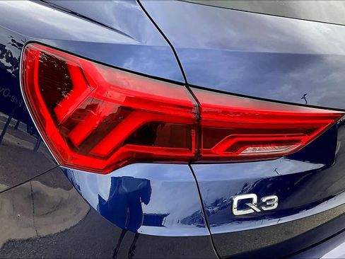 Used 2022 Audi Q3 2.0T Premium Plus image 28