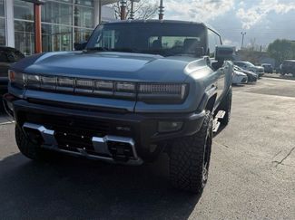Used 2024 GMC Hummer EV 3X w/ Omega Edition AWD/4WD video 3