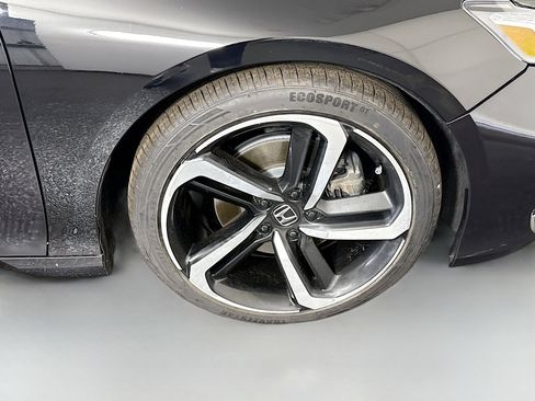 Used 2020 Honda Accord Sport image 32