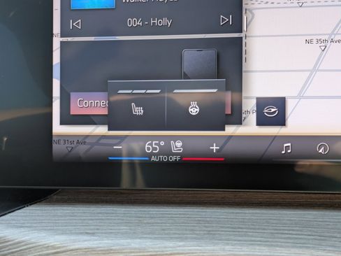 Used 2025 BMW 430i Convertible w/ Premium Package image 24