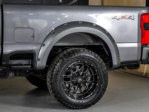 Used 2024 Ford F250 Lariat image 14