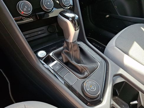 Certified 2024 Volkswagen Taos S AWD/4WD image 14