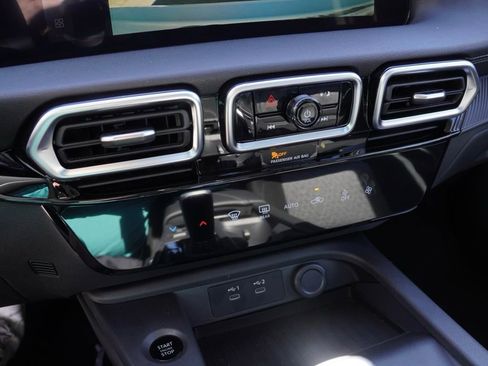 New 2026 Nissan Sentra SV image 12