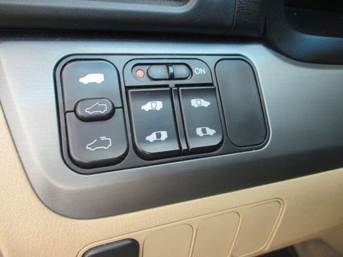 Used 2005 Honda Odyssey EX-L image 32