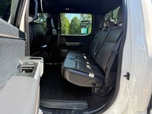 Used 2025 Ford F150 Lariat AWD/4WD image 14