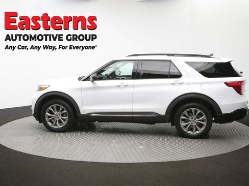 Used 2022 Ford Explorer XLT w/ Equipment Group 202A AWD/4WD image 64