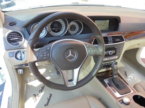 Used 2014 Mercedes-Benz C 300 4MATIC Sedan w/ Premium 1 Package image 9