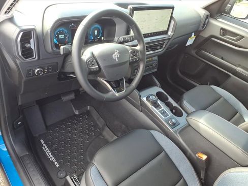 New 2025 Ford Bronco Sport Outer Banks w/ Outer Banks Tech Package+ image 4