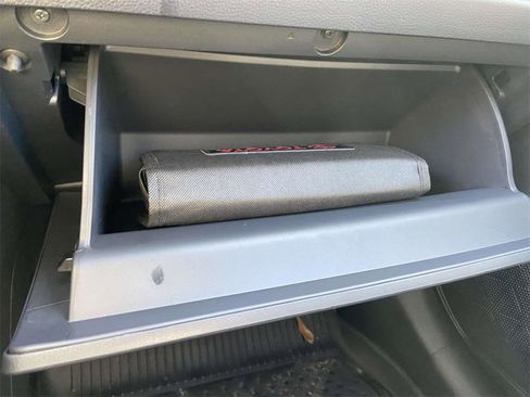 Used 2025 Toyota RAV4 LE image 28