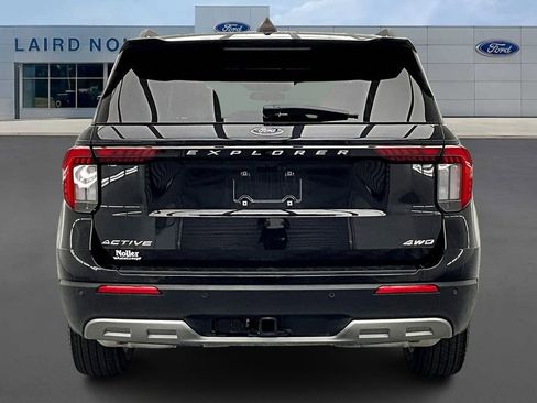 New 2025 Ford Explorer Active w/ Active Comfort Package image 4