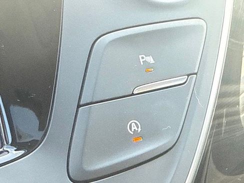 Used 2020 Buick Envision Essence w/ Experience Buick Package FWD image 23