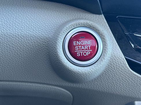 Used 2016 Honda Accord Touring image 22