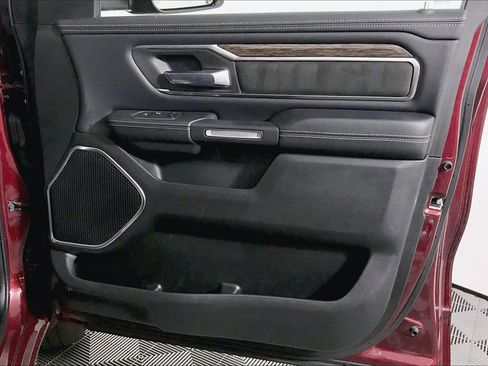 Used 2019 RAM 1500 Laramie image 28