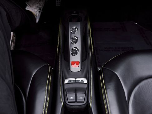 Used 2019 Ferrari 488 Spider RWD image 76