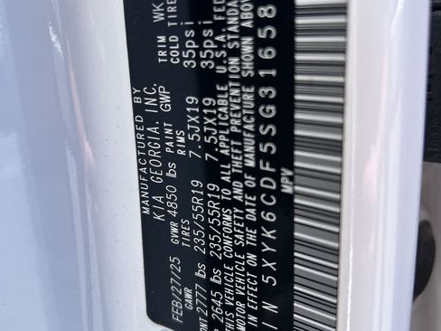 Used 2025 Kia Sportage X-Line w/ Premium Package image 22