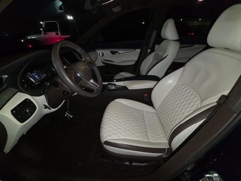 Used 2023 INFINITI QX50 Autograph image 3