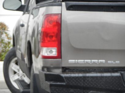 Used 2013 GMC Sierra 1500 SLE w/ Power Tech Package