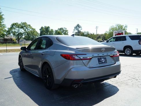 Used 2025 Toyota Camry SE w/ Convenience Package FWD image 3
