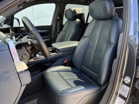 Used 2025 Cadillac Escalade IQ Sport 2 AWD/4WD image 12