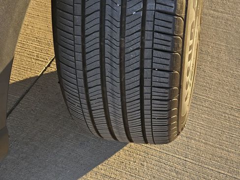 Used 2023 Ford Explorer Limited w/ Equipment Group 301A image 13