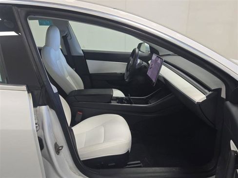Used 2020 Tesla Model 3 Long Range image 7