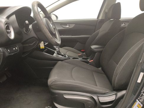 Used 2019 Kia Forte LXS image 17
