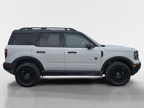Used 2025 Ford Bronco Sport Badlands image 6