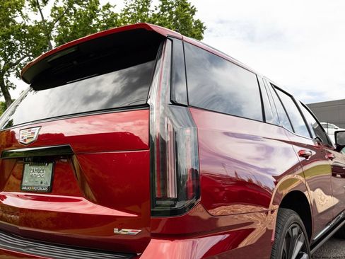 Used 2025 Cadillac Escalade V w/ LPO, Floor Liner Package AWD/4WD image 61
