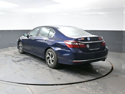 Used 2016 Honda Accord LX image 9