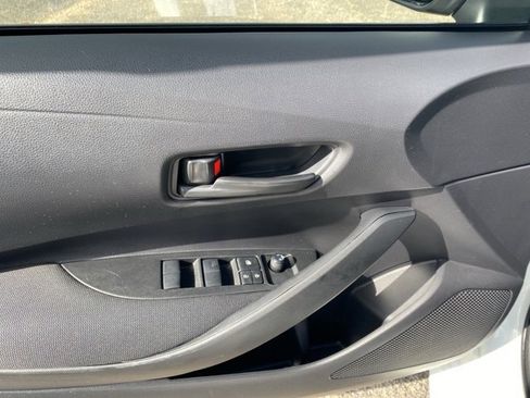 Used 2022 Toyota Corolla LE image 10