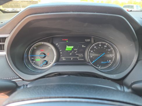 Certified 2023 Toyota Venza XLE image 21