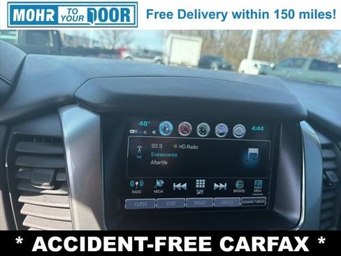 Used 2018 Chevrolet Suburban Premier image 20