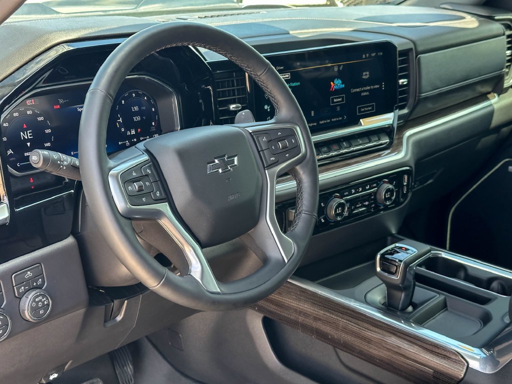 Used 2026 Chevrolet Silverado 1500 LT Trail Boss w/ Convenience Package II AWD/4WD image 12