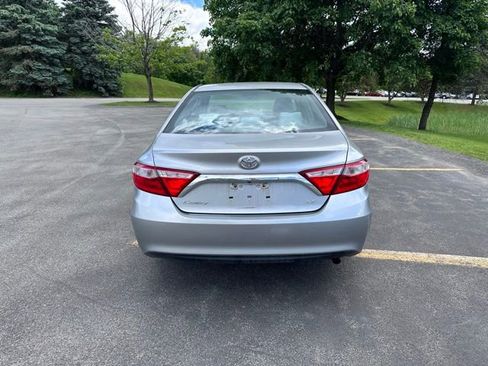 Used 2017 Toyota Camry LE FWD image 4