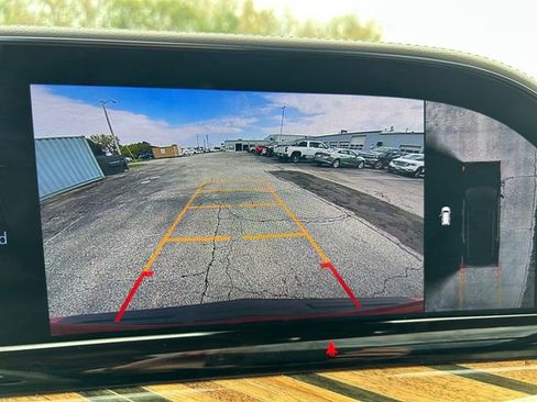 Used 2023 Cadillac Escalade Sport Platinum w/ LPO, ONYX Package image 30