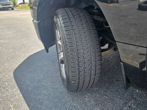 Used 2023 RAM 1500 Laramie AWD/4WD image 13
