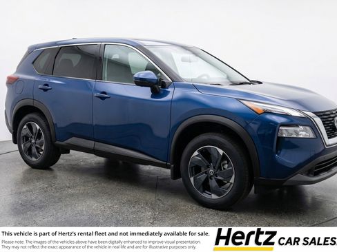 Used 2025 Nissan Rogue SV AWD/4WD image 1