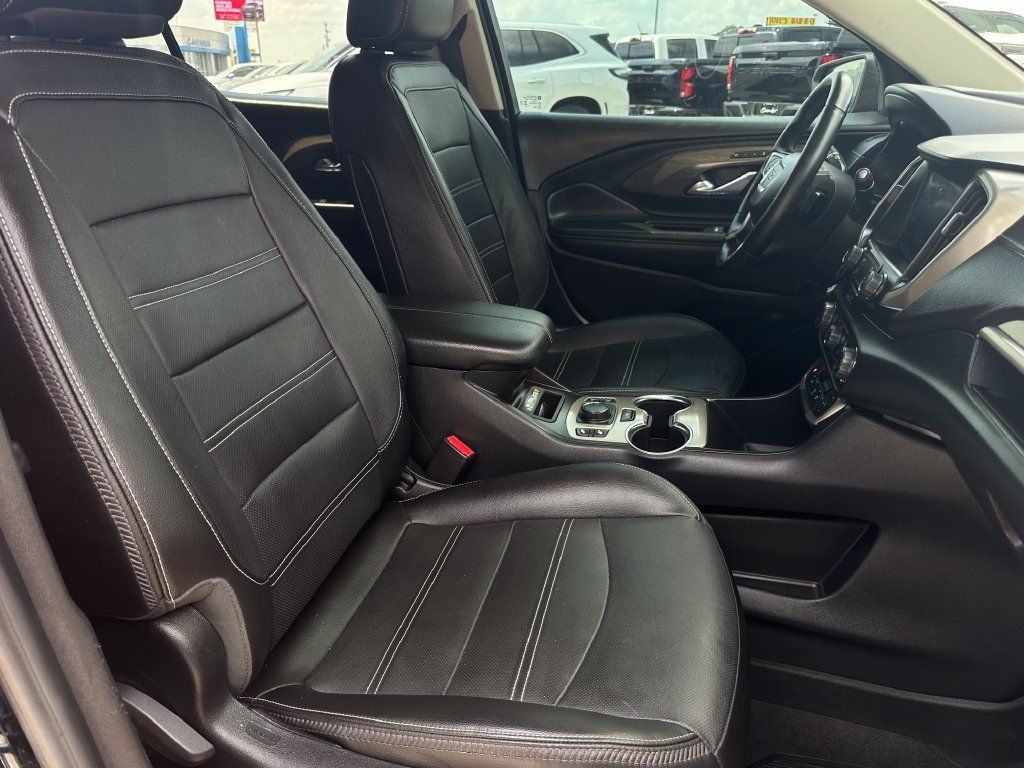 Used 2023 GMC Terrain Denali w/ LPO, Floor Liner Package AWD/4WD image 10
