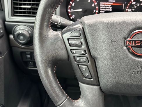 Used 2024 Nissan Titan PRO-4X w/ Pro-4x Convenience Package image 16