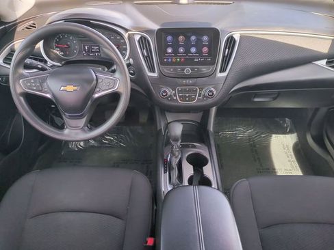 Used 2024 Chevrolet Malibu LT FWD image 28