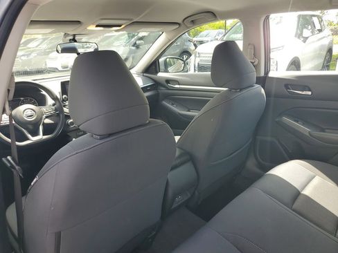 Used 2022 Nissan Altima 2.5 SV FWD image 12