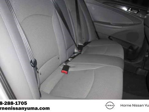 Used 2014 Hyundai Sonata SE w/ Premium Package 04 FWD image 7